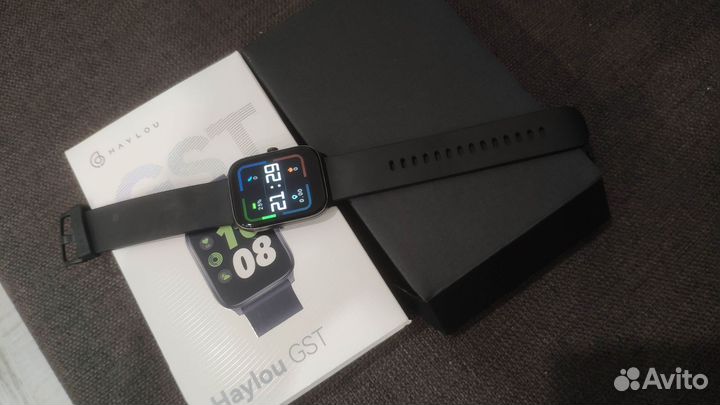 Часы Haylou GST
