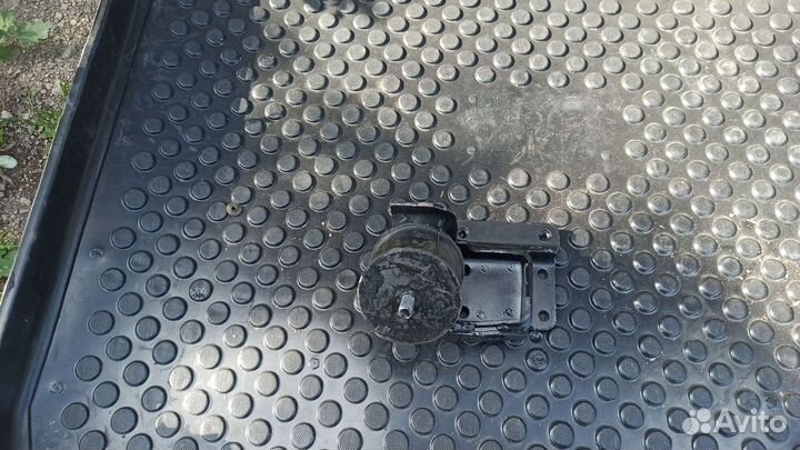 Кронштейны двигателя ваз 2110 2112 нива 2121 21213