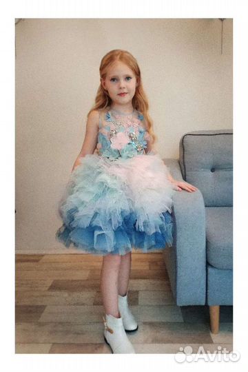 Нарядное платье