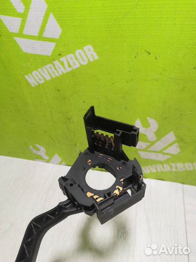 Переключатель стеклоочистителей Фольксваген Пасс