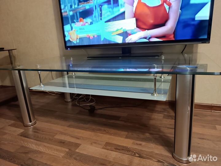 Журнальный столик