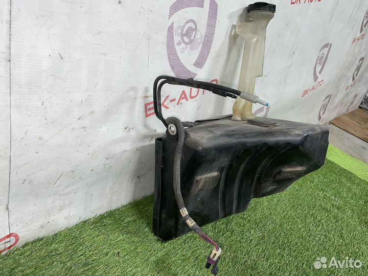 Бачок стеклоомывателя Chevrolet Suburban GMT400