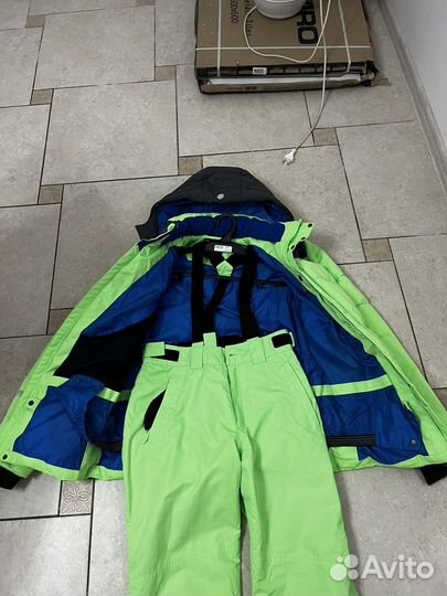 Лыжный костюмище, шлем и очки