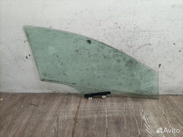 Стекло переднее левое Honda Civic хетчбэк 5дв