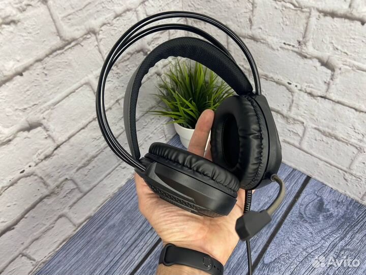 Накладные игровые наушники с микрофоном RGB