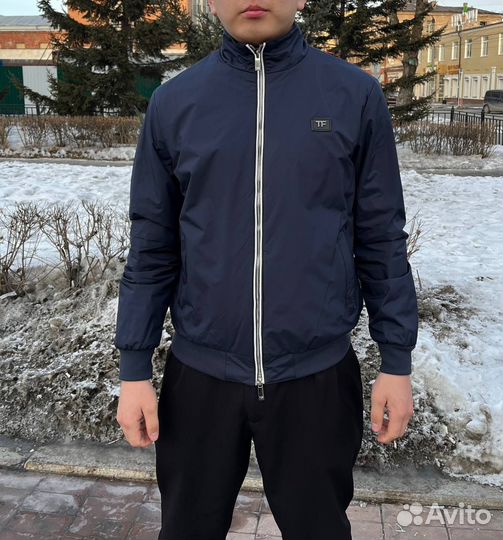 Куртка Tom Ford 48-54: для весеннего комфорта