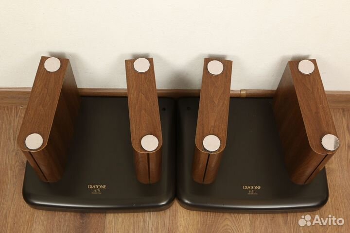 Акустические подставки diatone DK-77z