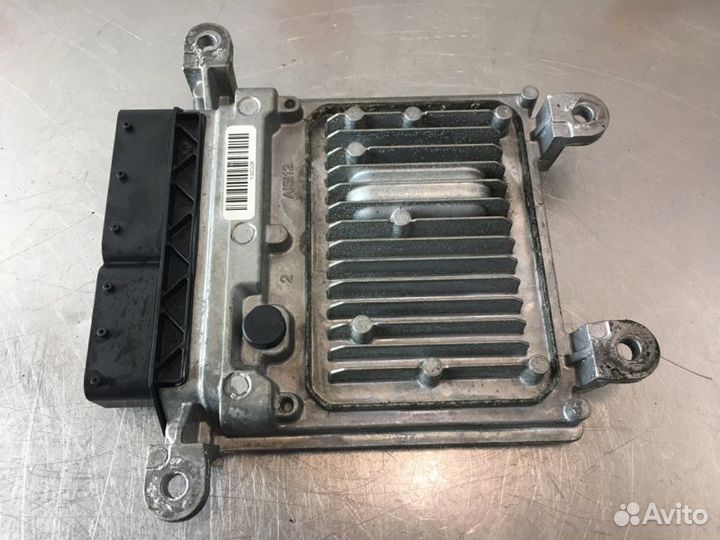 Блок управления двигателем Mercedes C-Class W204