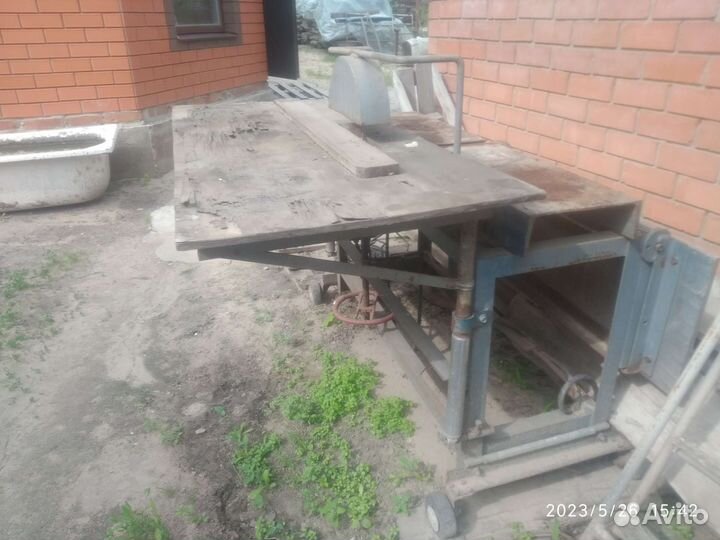 Пила циркулярная