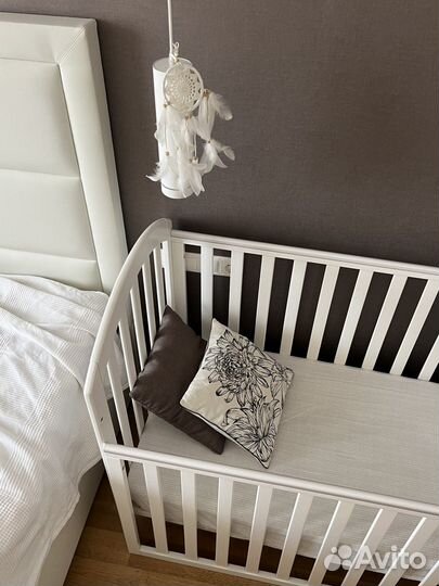 Детская кроватка и матрас