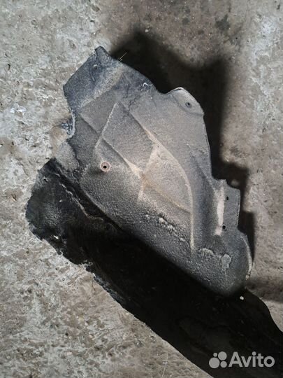 Подкрылок передний правый Audi A6 C6