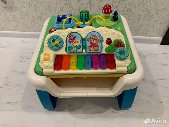 Развивающий столик Chicco