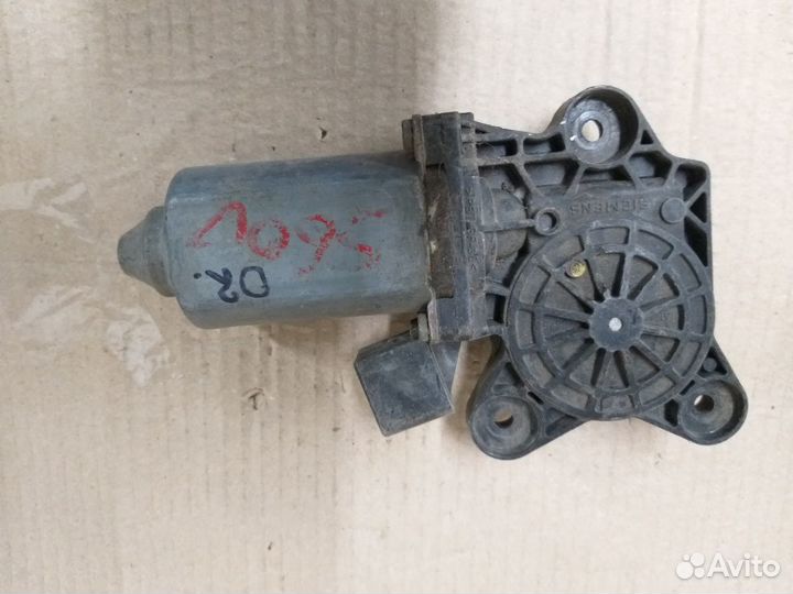 Моторчик стеклоподъемника Mercedes W220 S Class