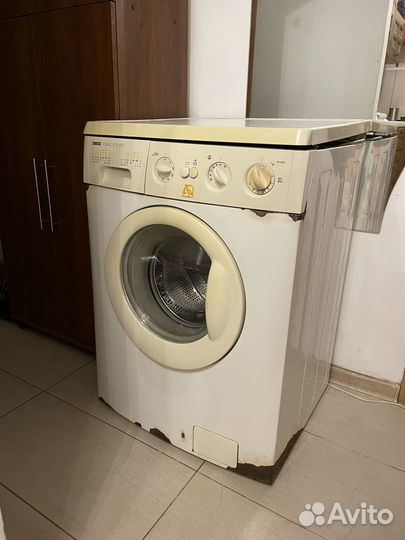 Стиральная машина zanussi