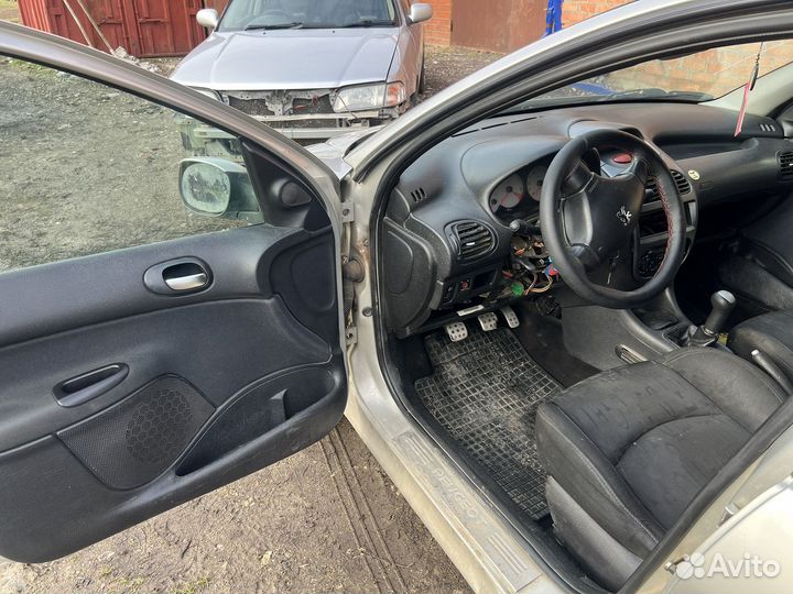 Пежо 206 1.4 kfw на разбор