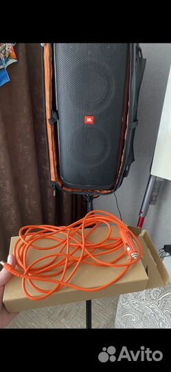 Оригинальное зарядное устройство JBL 300/310