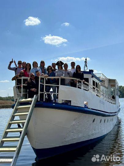 Экскурсии на катере в Свияжск, Болгар, Казань