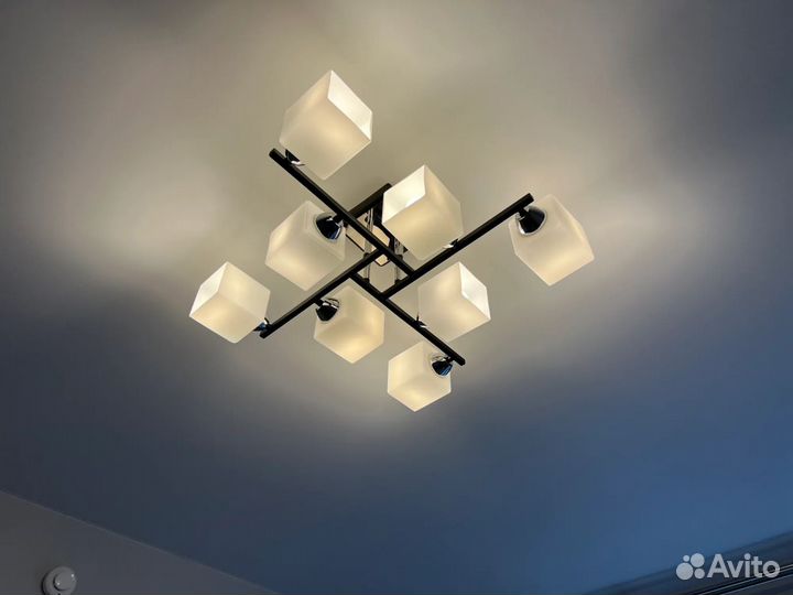 Установка люстры, бра, спотов Москва