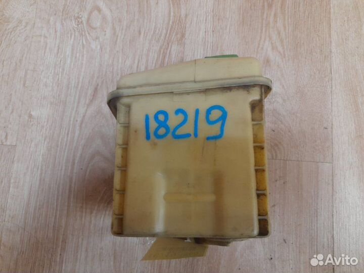 Бачок гур Audi A8 D2 1994-2002