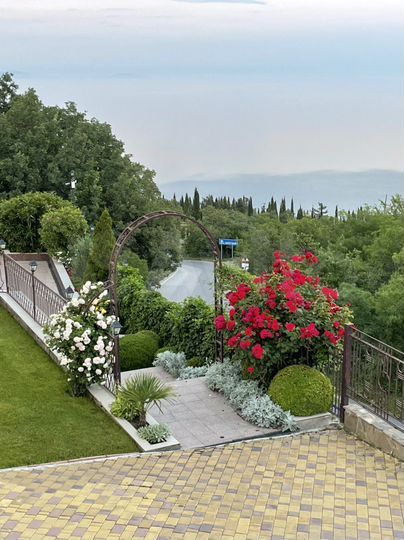 Дом 272 м² на участке 10 сот.