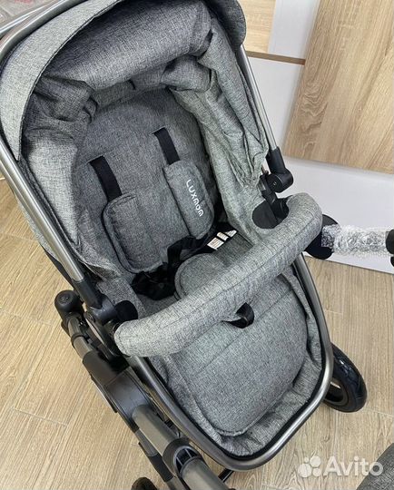 Коляска luxmom 3 в 1 с надувными колесами