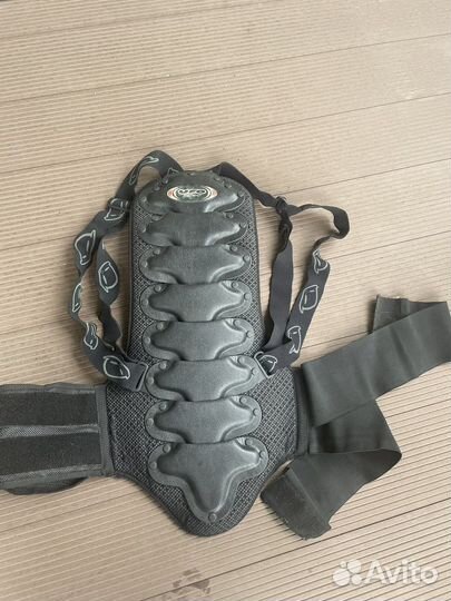 Защита для сноуборда мужская 48