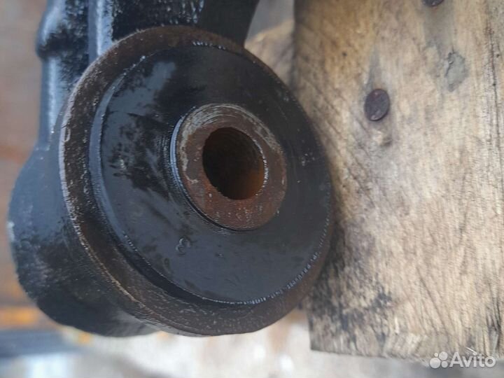 Volkswagen Touareg нижний рычаг левый lemforder