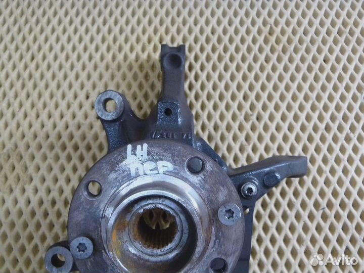 Кулак поворотный передний левый Renault Captur 2013-2019 (400146736R)