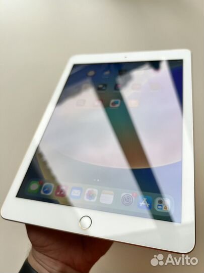 iPad 9.7” 5 поколения 32GB LTE SIM 98 проц. акб