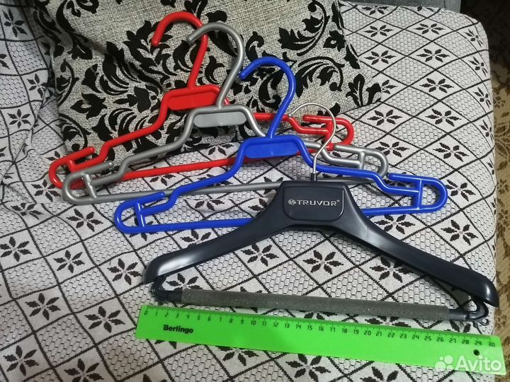 Вешалки плечики детские