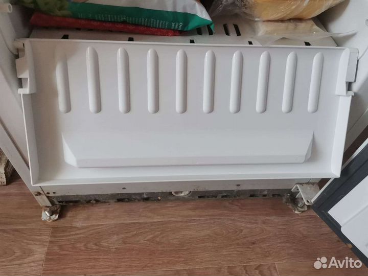 Холодильник бу стинол