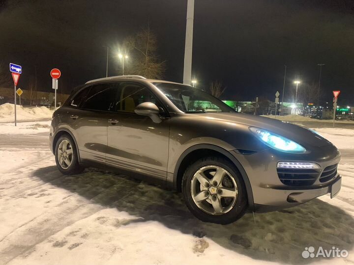 Porsche Cayenne 3.0 AT, 2011, 200 000 км
