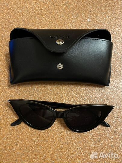 Солнцезащитные очки женские