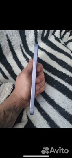 iPhone 12, 64 ГБ