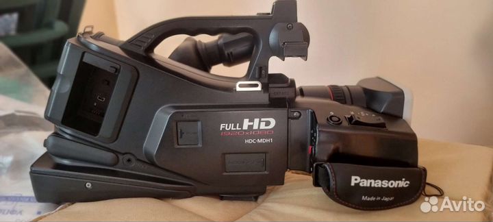 Видеокамера panasonic FullHD HDC-MDH1
