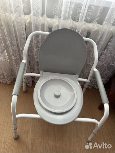 Санитарный стул, туалет для инвалидов и пожилых