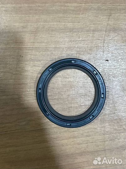 Сальник коленчатого вала Audi Q7 VAG Touareg