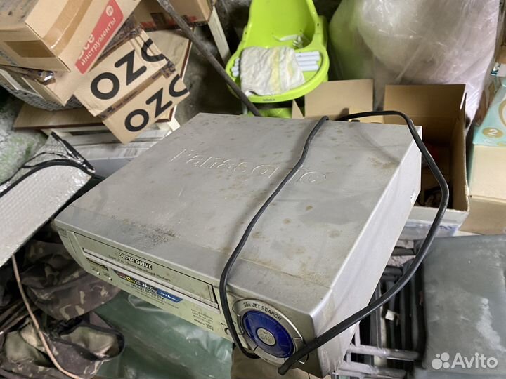 Видеомагнитофон panasonic