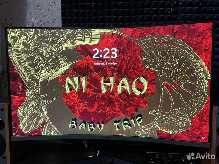 Изогнутый монитор Samsung 32 C32R500FHI