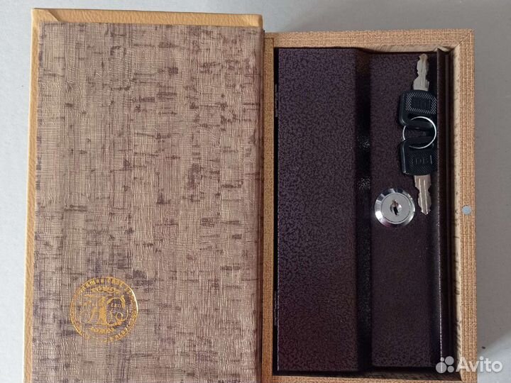 Книга тайник прикольный подарок для мужчины