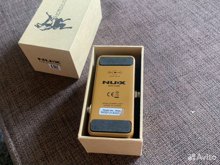 Педаль для гитары / адаптер / шнуры