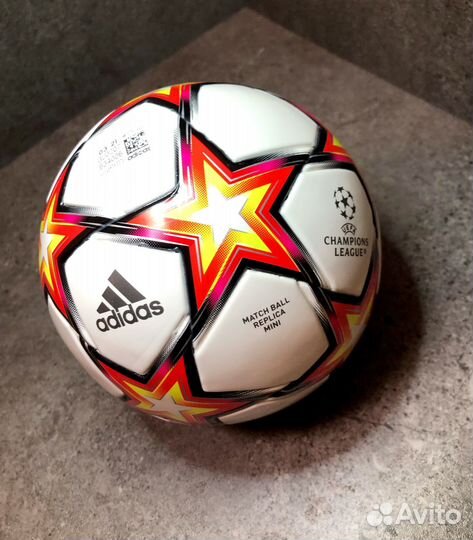 Мяч футбольный Adidas USL Mini / Tsubasa Mini