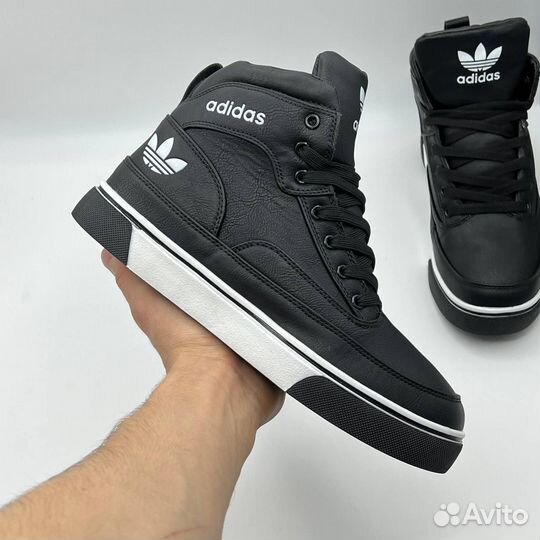 Кроссовки adidas с мехом