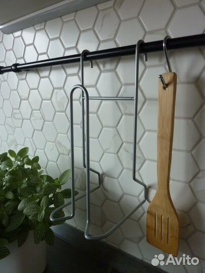 Держатель для кухонных полотенец на рейлинг