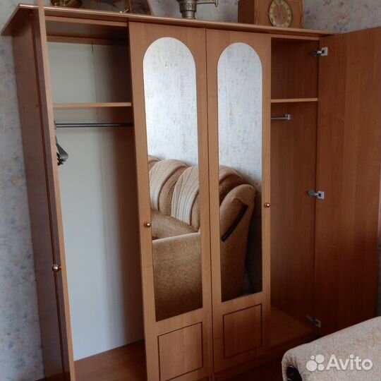 Шкаф для одежды бу