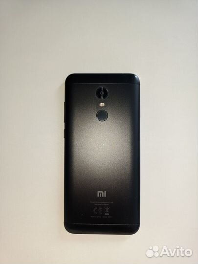 Xiaomi Redmi 5 Plus (4/64 гб)