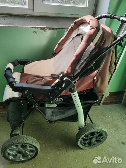 Прогулочная коляска