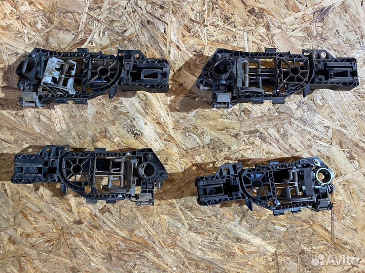 Ручка двери наружная VW Passat B6 B7 05-15