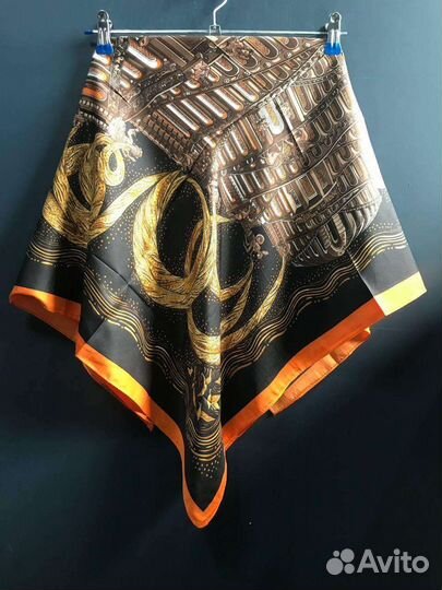 Головной убор платок