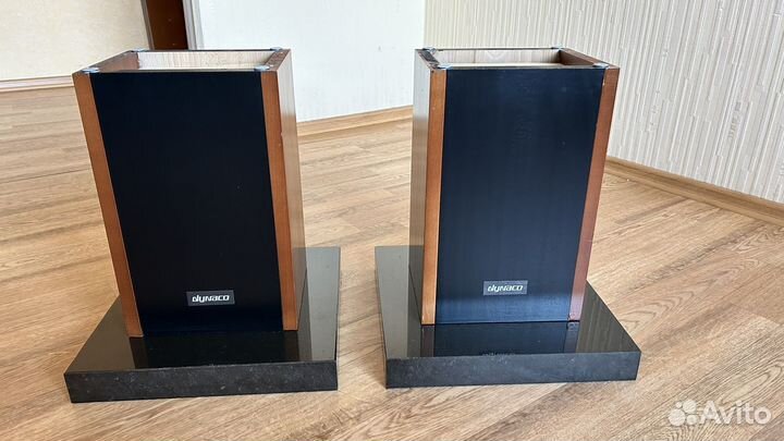 Стойки для акустики